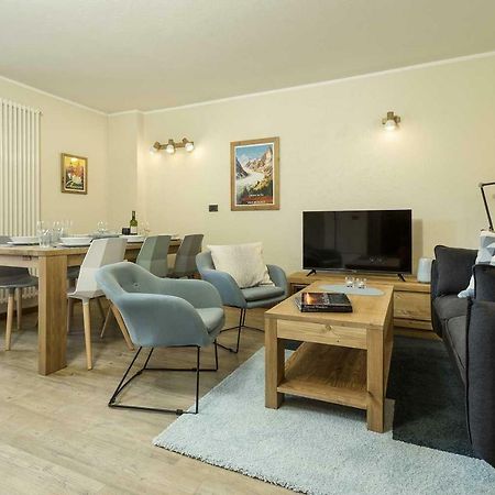 Apartment Ensa - Alpes Travel - Central Chamonix - Sleeps 4 エクステリア 写真