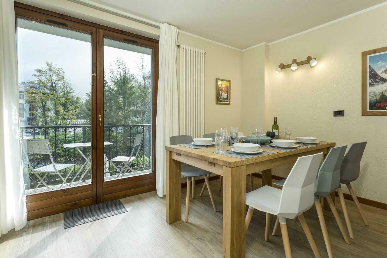 Apartment Ensa - Alpes Travel - Central Chamonix - Sleeps 4 エクステリア 写真